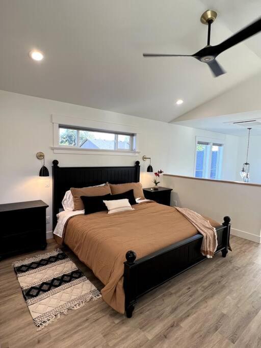 Brand New Custom Built Cottage In Downtown W/Pool! Salem Luaran gambar