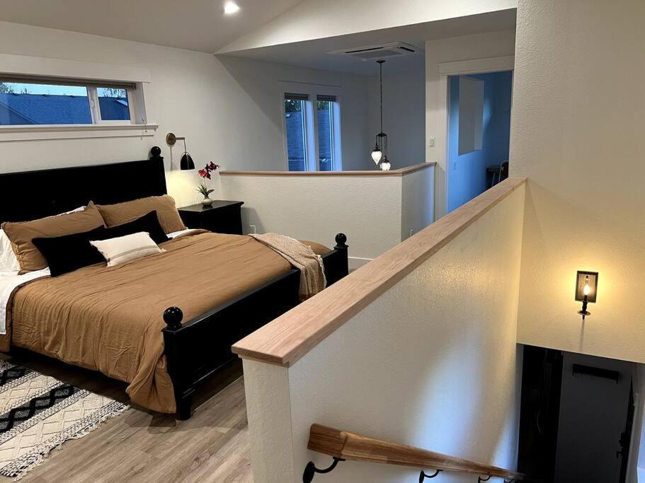 Brand New Custom Built Cottage In Downtown W/Pool! Salem Luaran gambar